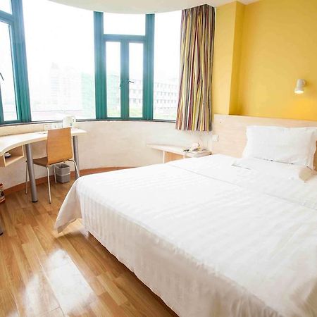 7Days Inn Laiwu Fengcheng West Street מראה חיצוני תמונה